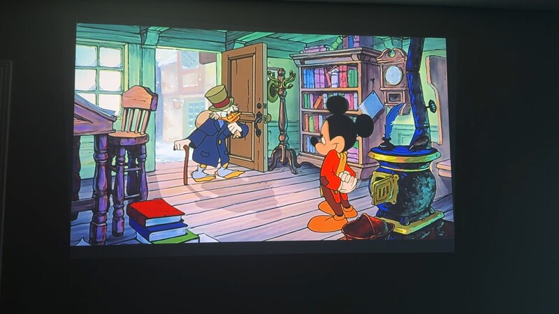 Epson Epiqvision Mickey Christmas Carol