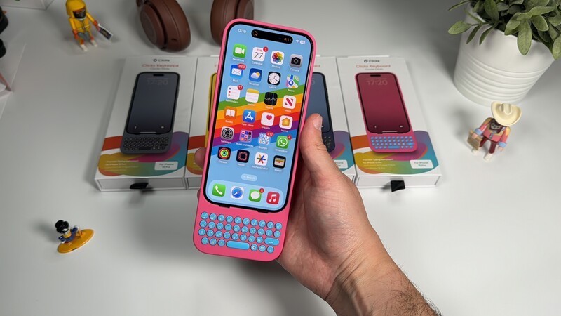 Clicks For Iphone 15 Pro In Malibu