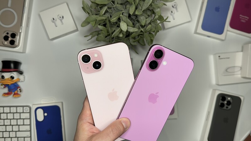 iPhone 16 Plus vs iPhone 15 Plus pink