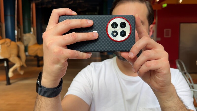 Dk Taking A Photo W Oneplus
