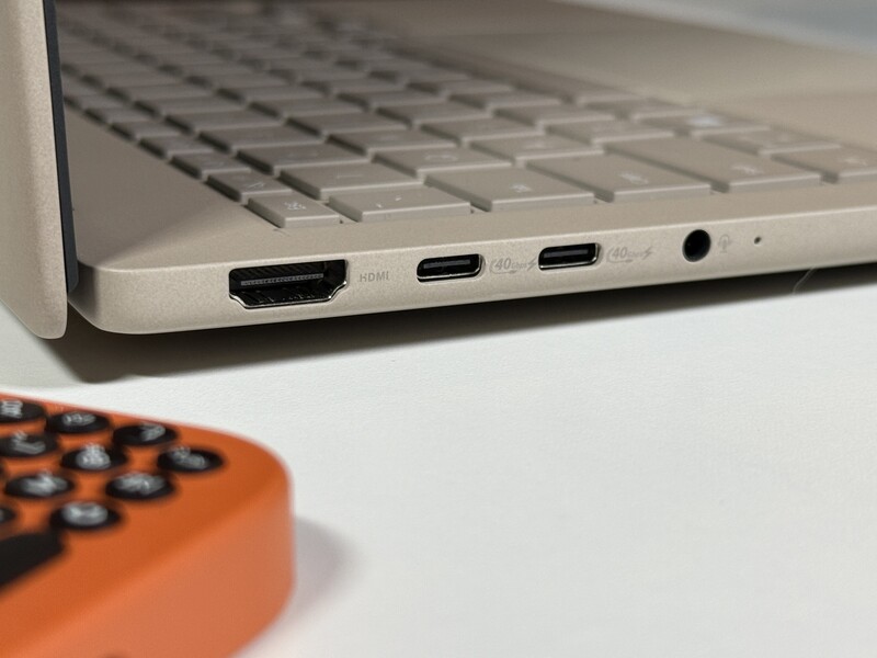 Asus Zenbook A14 Closeup Ports