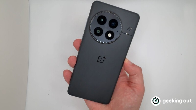 Oneplus Black Hand